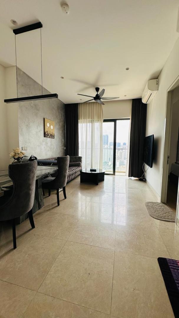 Lucentia Residents At Bbcc Lalaport Bukit Bintang Apartment Kuala Lumpur Exterior photo