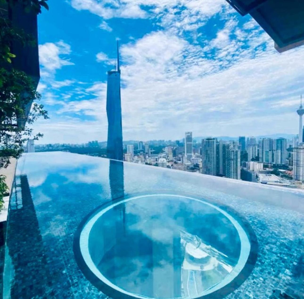 Lucentia Residents At Bbcc Lalaport Bukit Bintang Apartment Kuala Lumpur Exterior photo
